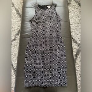 H & M dress size S